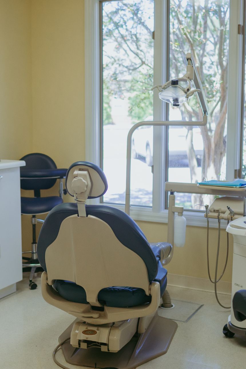 River Oaks Advanced Dentistry | Digital Radiography, Implant Restorations and Dental Fillings