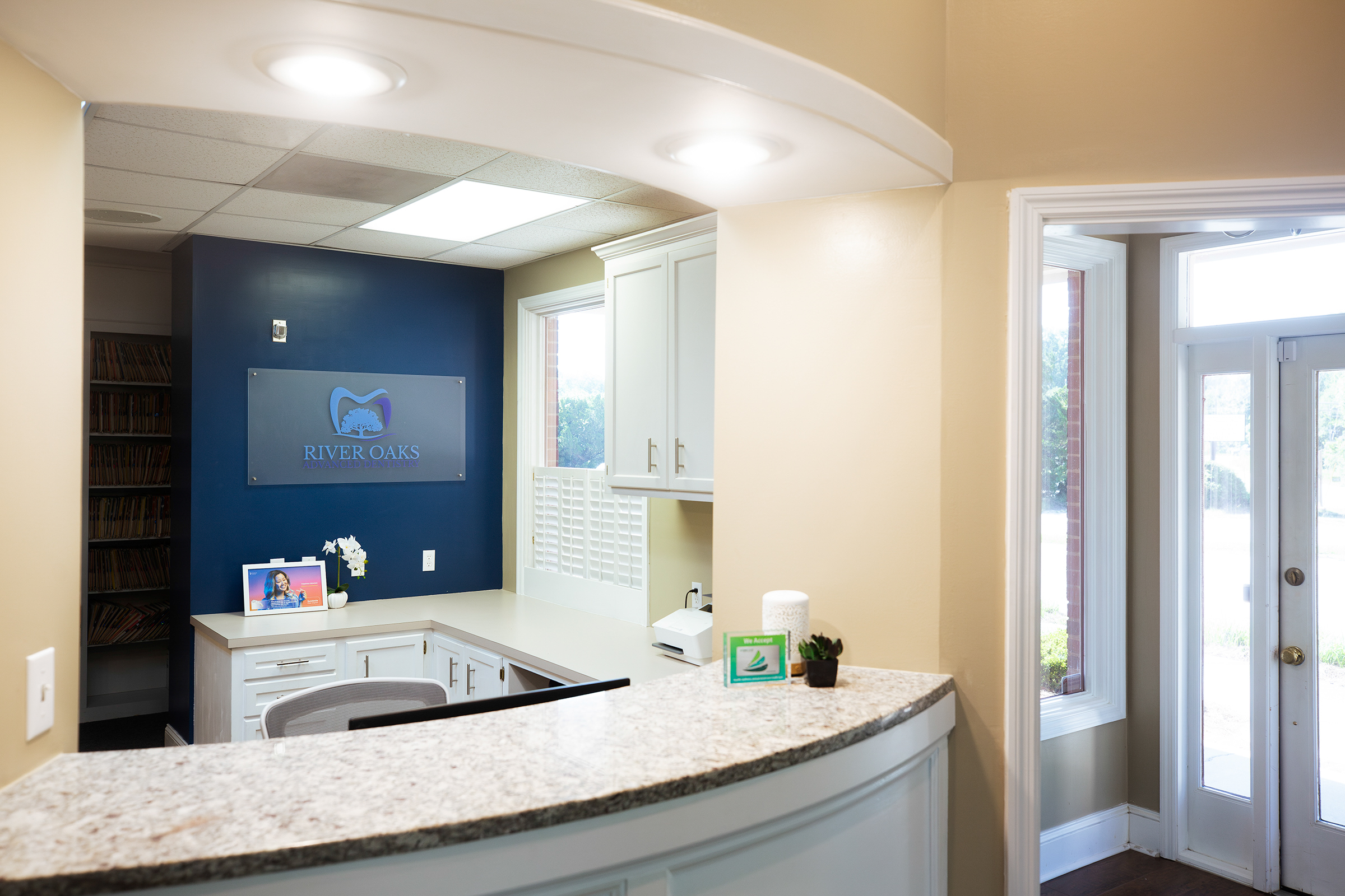 River Oaks Advanced Dentistry | Digital Radiography, Periodontal Treatment and Veneers