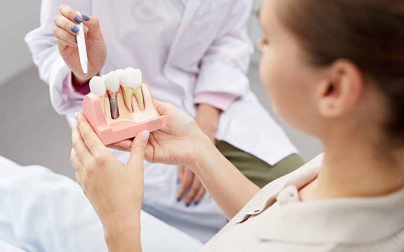 River Oaks Advanced Dentistry | Dentures, Dental Bridges and Emergency Treatment